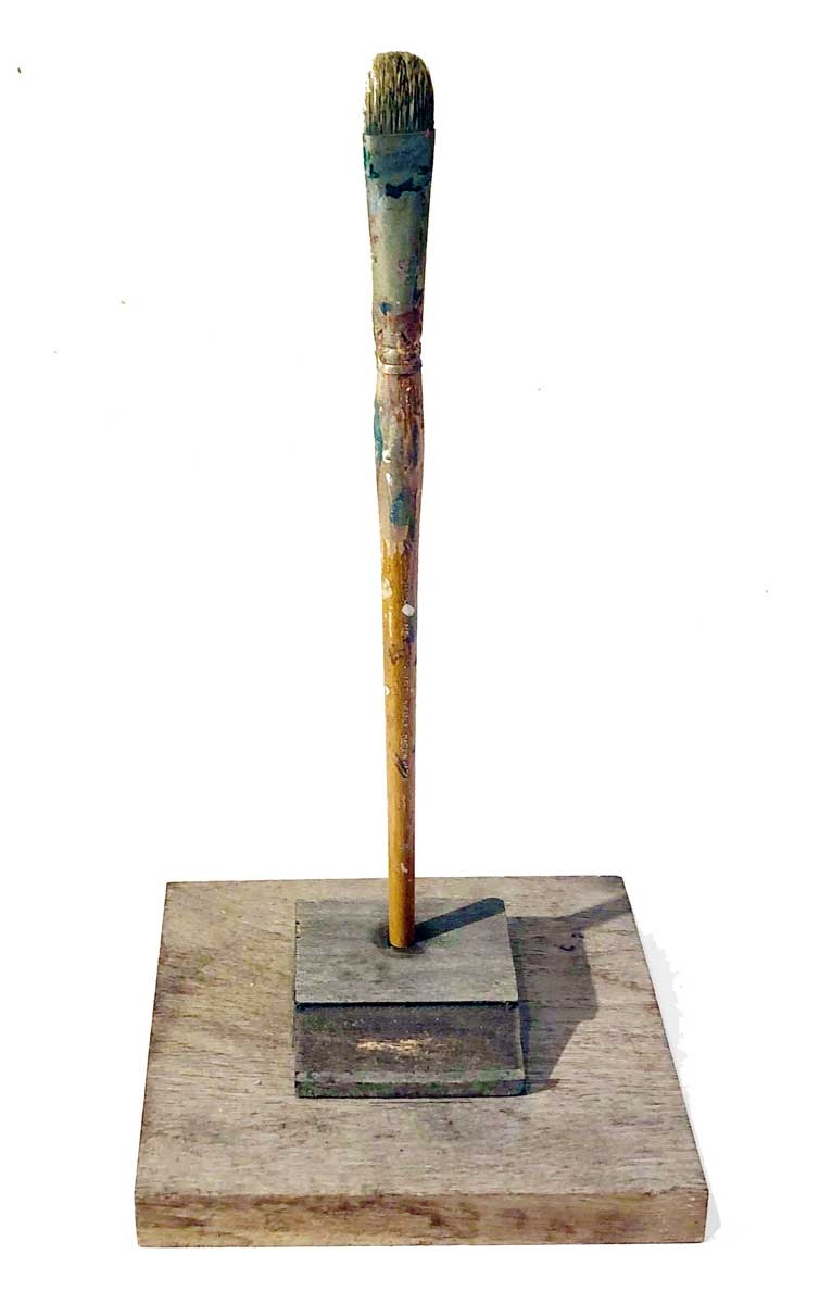 Monument Artist's brush on a plinth Sculpture Found Objects